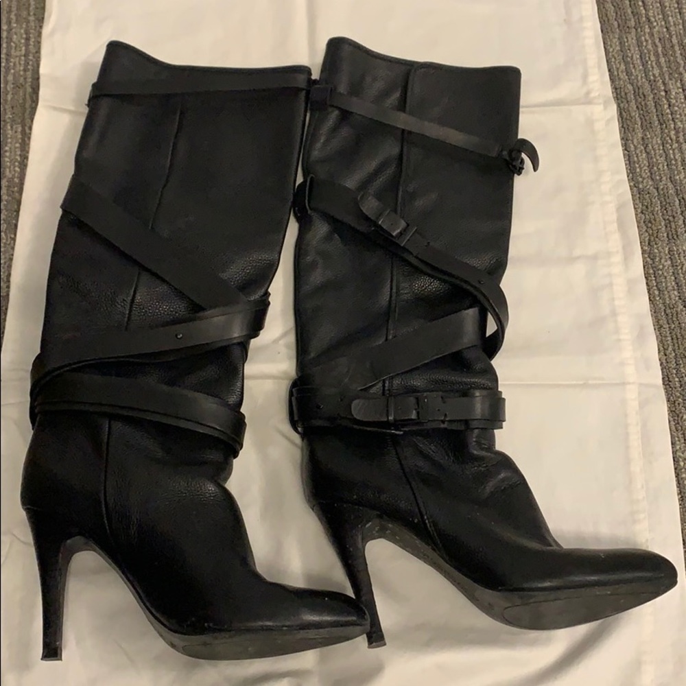 Rosegold black leather Strappy 4” heel boots